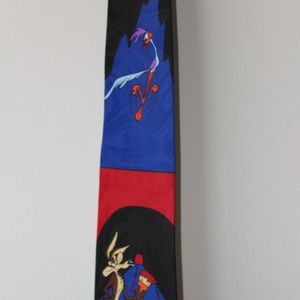 Wile E. Coyote + Road Runner Tie